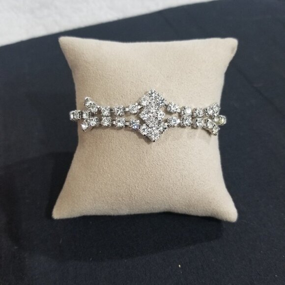 Vintage rhinestone Bracelet - Picture 1 of 4